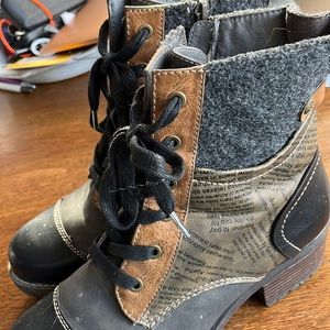 Reiker boots. Unique design.